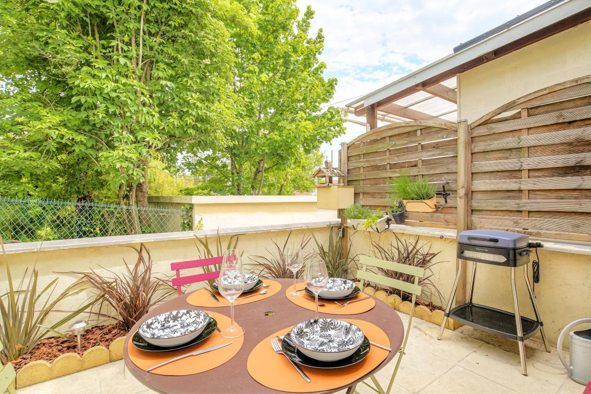 Maison Cosy Avec Terrasse A 15 Minutes De Lyon Et Wifi Rillieux-la-Pape Exterior foto